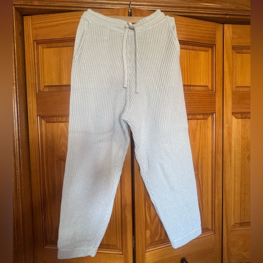 Cozy Gray Women’s Size Small Joggers (NWT)